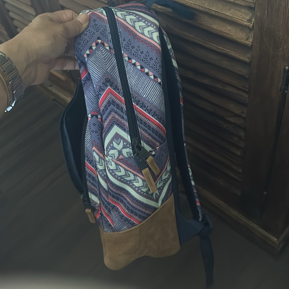 Roxy Chevron Pattern Backpack With Purple And Bro… - image 2